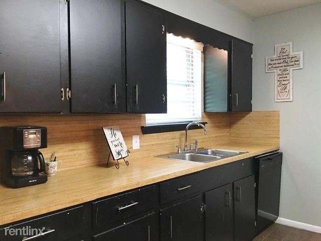 Foto del edificio - 2 br, 1 bath House - 14596 Tucker Street