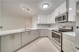Building Photo - 4035 W McNab Rd