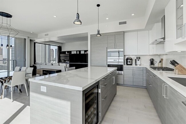 Foto del edificio - 2047 Westcreek Ln