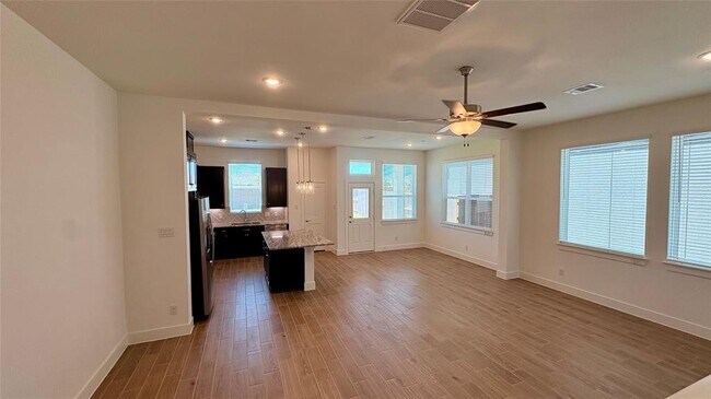 Foto del edificio - 10110 Agave Pt Ln