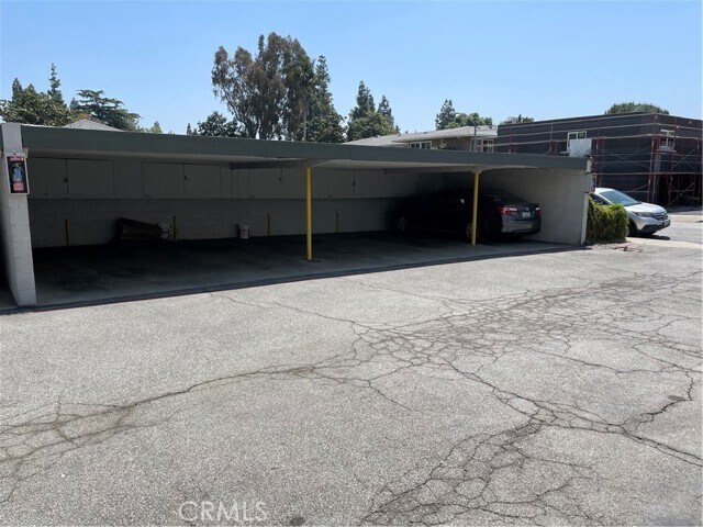 Building Photo - 626 S Sierra Vista Ave