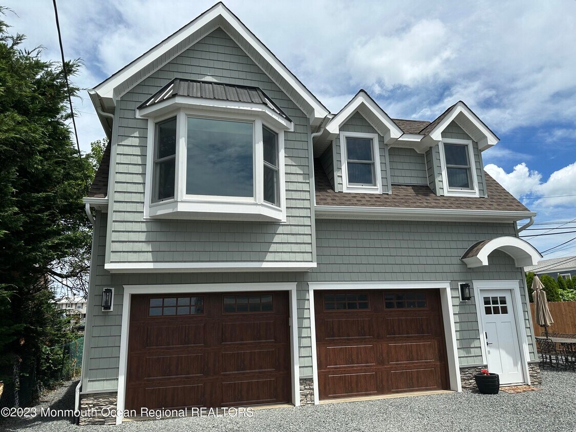 110 Evergreen Ave Unit Backhouse, Bradley Beach, NJ 07720 Apartment