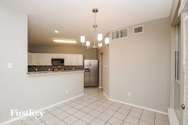 Building Photo - 1411 Springwood Dr