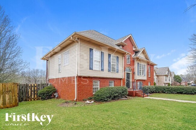 Foto del edificio - 136 Silverstone Ln