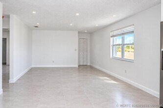 Building Photo - 7327 SW 22nd St