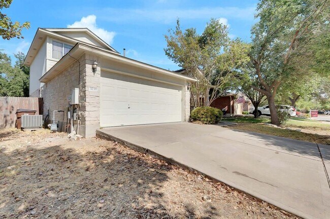 Foto del edificio - 3735 Castle Rock Dr