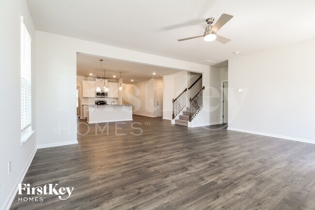 Foto del edificio - 465 Yoshino Cherry Dr