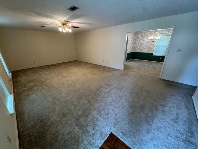 Building Photo - 9608 Bryn Mawr Cir