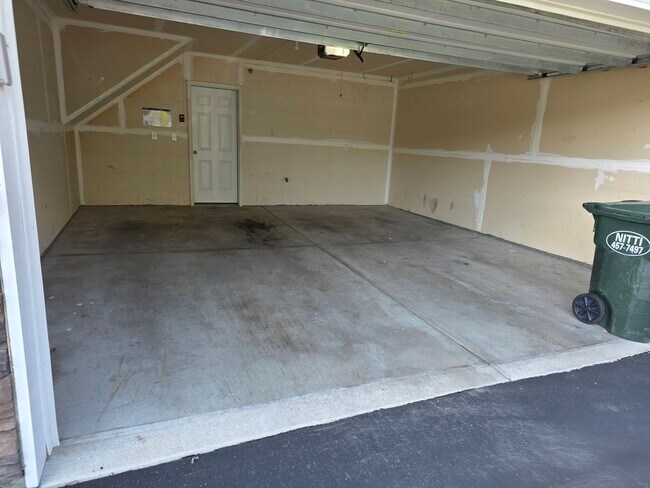 Foto del edificio - 8783 Granite Ln