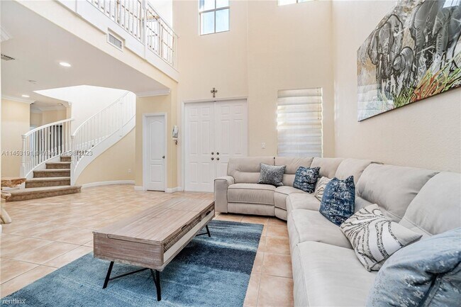 Foto del edificio - 4 br, 3 bath House - 15171 SW 13th Ter