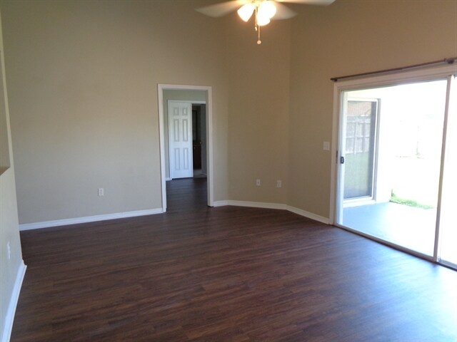Building Photo - 27501 Sky Lake Cir