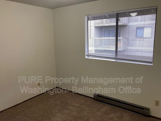Building Photo - 808 21st St