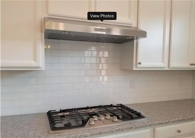 Foto del edificio - 880 Sunset Park Dr