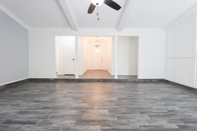 Foto del edificio - 3 Bed | 2 Bath | South Tulsa