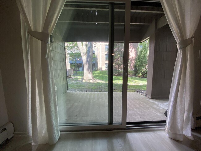 Foto del edificio - 2800 Hamline Ave N