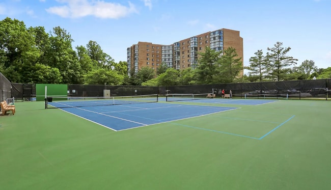 Tennis Courts - 3005 S Leisure World Blvd