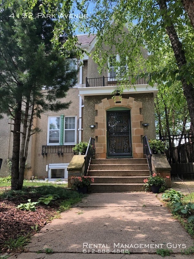 Primary Photo - 4152 Park Ave