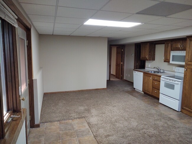 Building Photo - 112 Kristen Cir