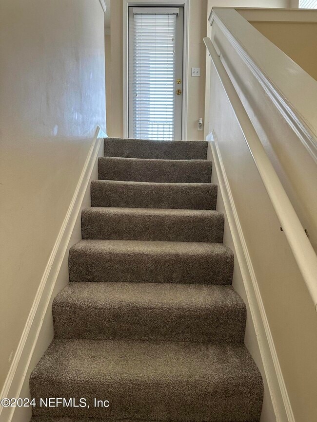 Foto del edificio - 9740 Summer Grove Way W