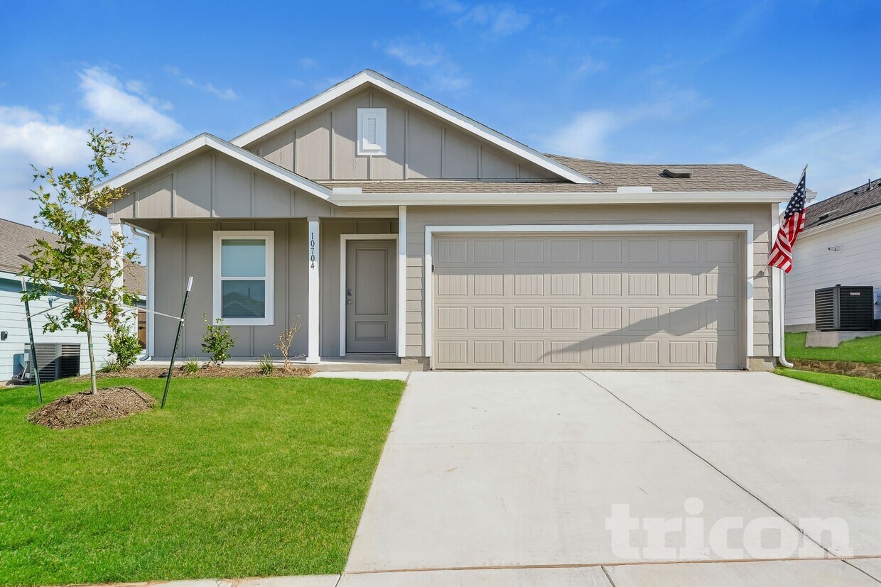 Foto principal - 10704 Dusty Rnch Rd