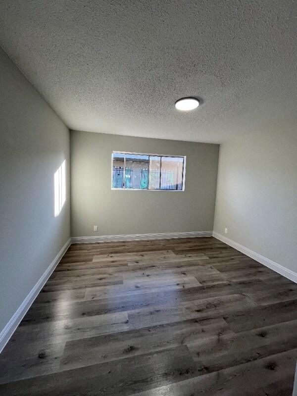 Foto del edificio - 1240 W 105th St