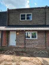 Building Photo - 208 N Major Rd