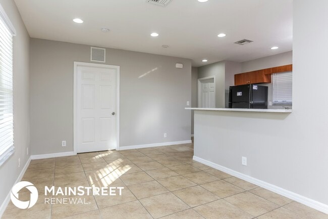 Building Photo - 5819 Wilson St