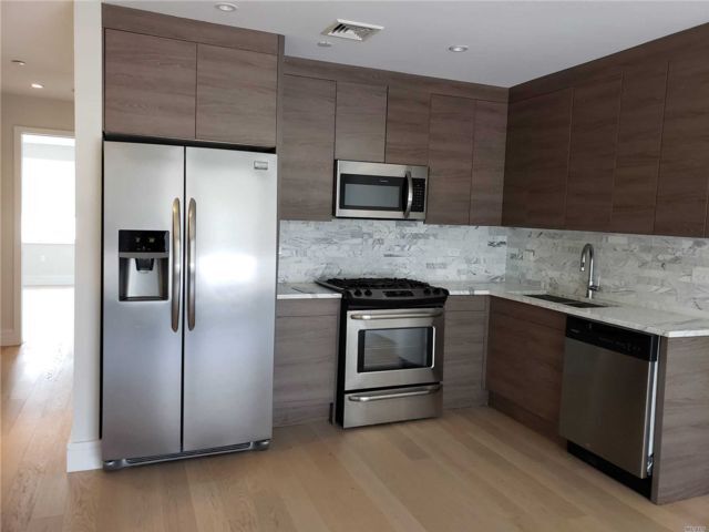 Foto del edificio - 159 Beach 5th St