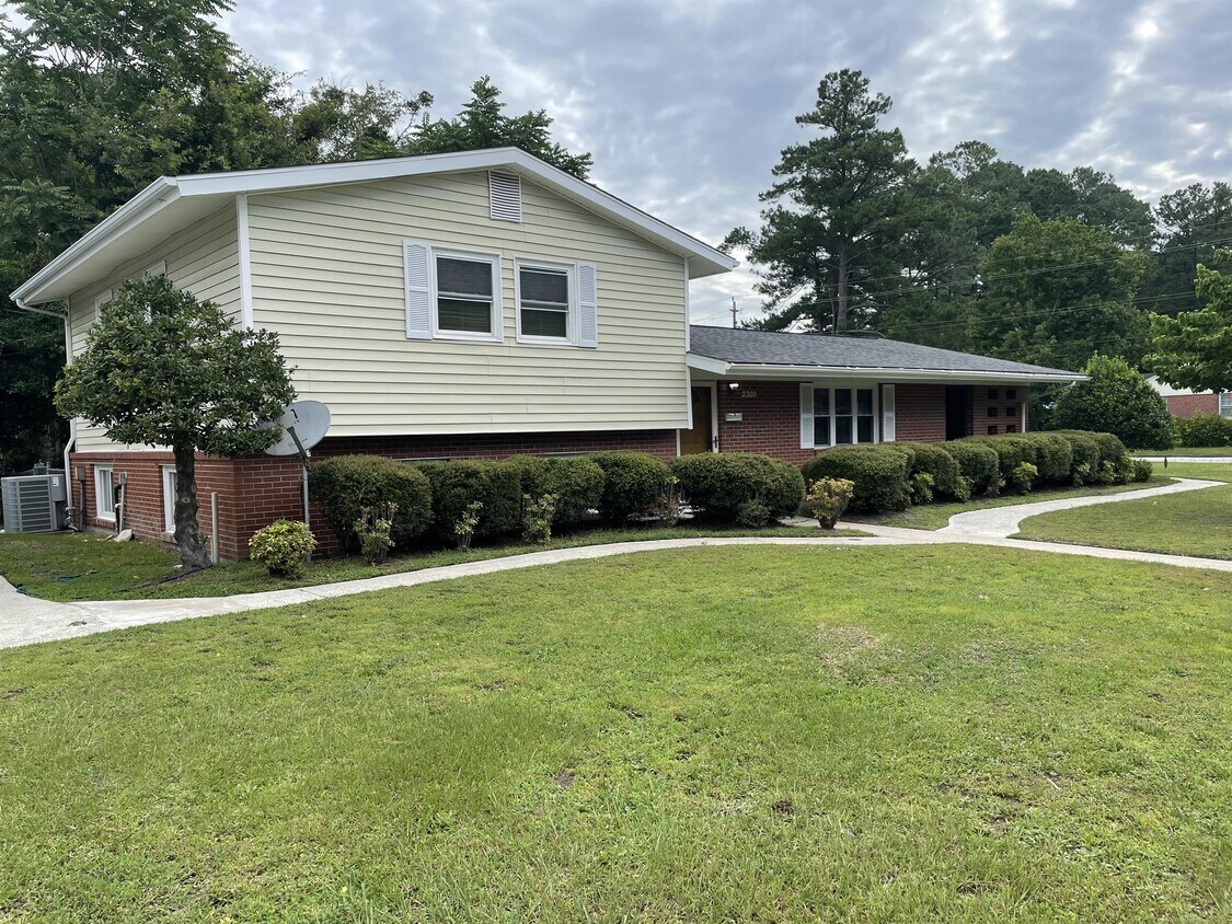 2300 Woodland Ave, New Bern, NC 28562 House for Rent in New Bern, NC