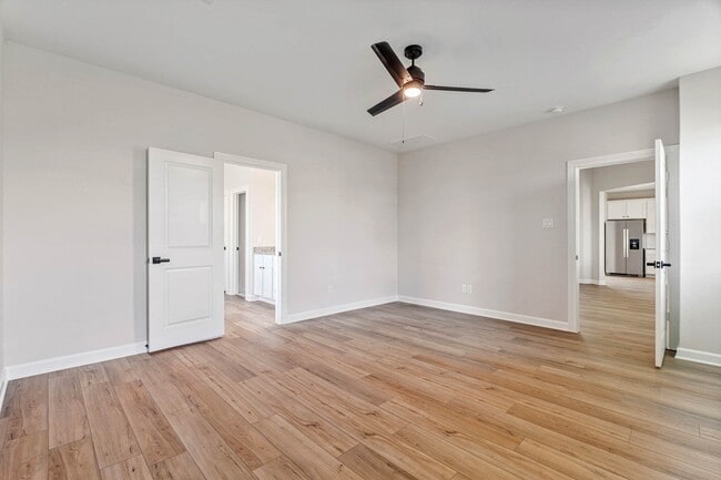 Foto del edificio - 10518 Sutter Crk Dr