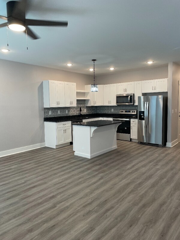 Building Photo - 4417 Jersey Pike