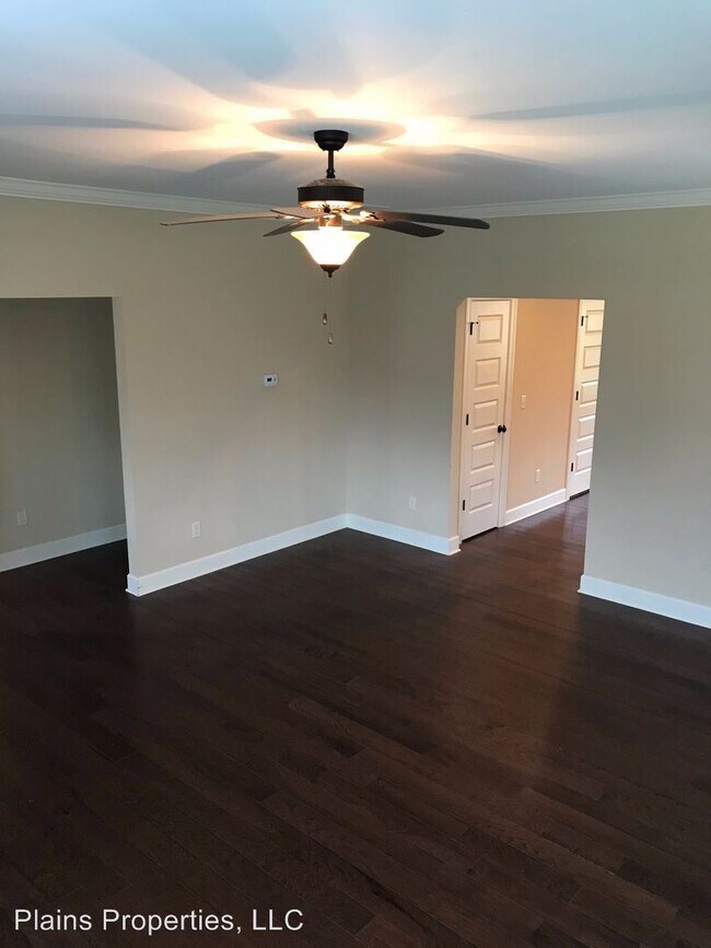 Building Photo - 3 br, 2 bath House - 999 Starr Court