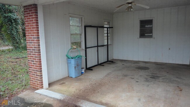 Building Photo - 1679 Helen Hwy