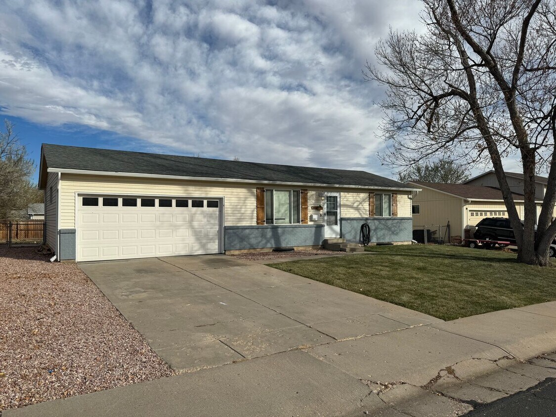 2915 W 17th Street Rd, Greeley, CO 80634 House Rental in Greeley, CO