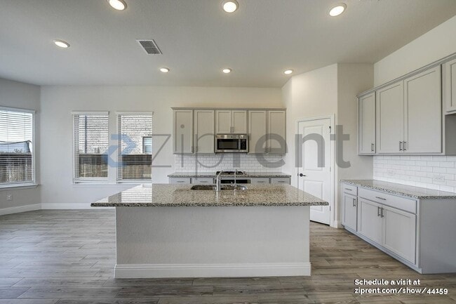 Building Photo - 808 Brenham Ave