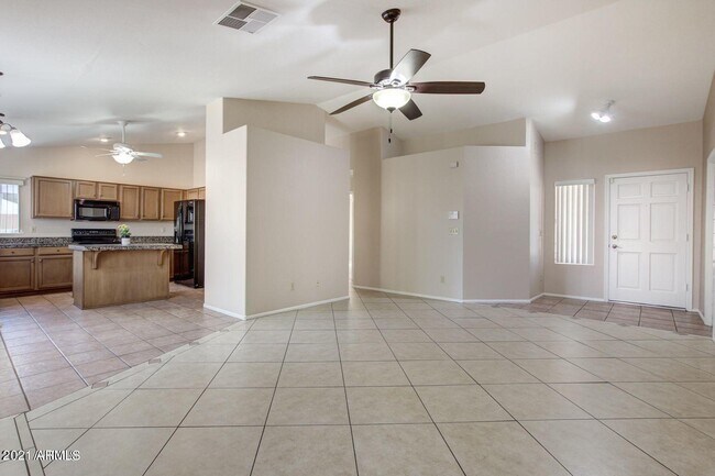 Building Photo - 4330 E Windmere Dr