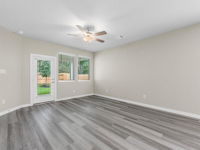 Foto del edificio - 1749 Succotash Oak Ct