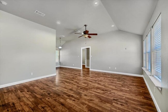 Building Photo - 187 Square Dance Rd