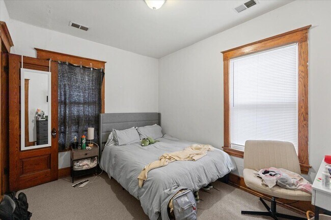 Foto del edificio - 1117 Foster St