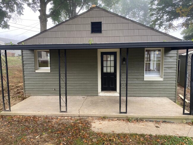 Building Photo - 317 Riverview Ave