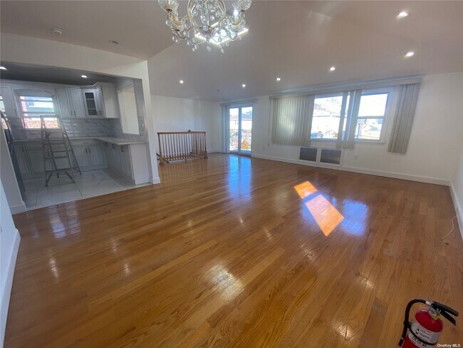 Building Photo - 208-14-208-15 15th Ave