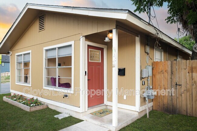 Building Photo - 2120 Iowa St