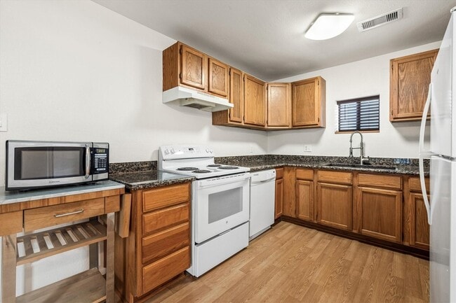 Building Photo - 3515 Avenue R