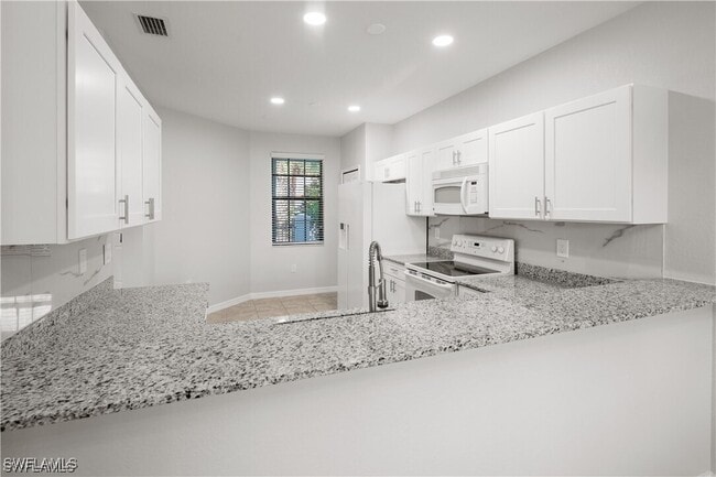 Foto del edificio - 15610 Summit Pl Cir