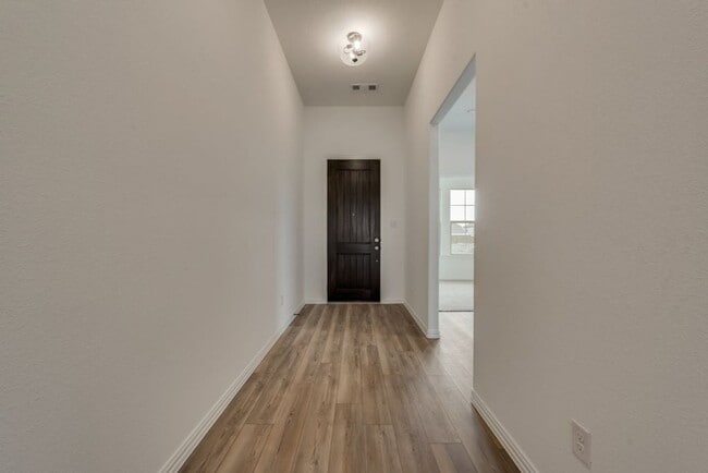 Building Photo - 1011 Hickory Chase Ln