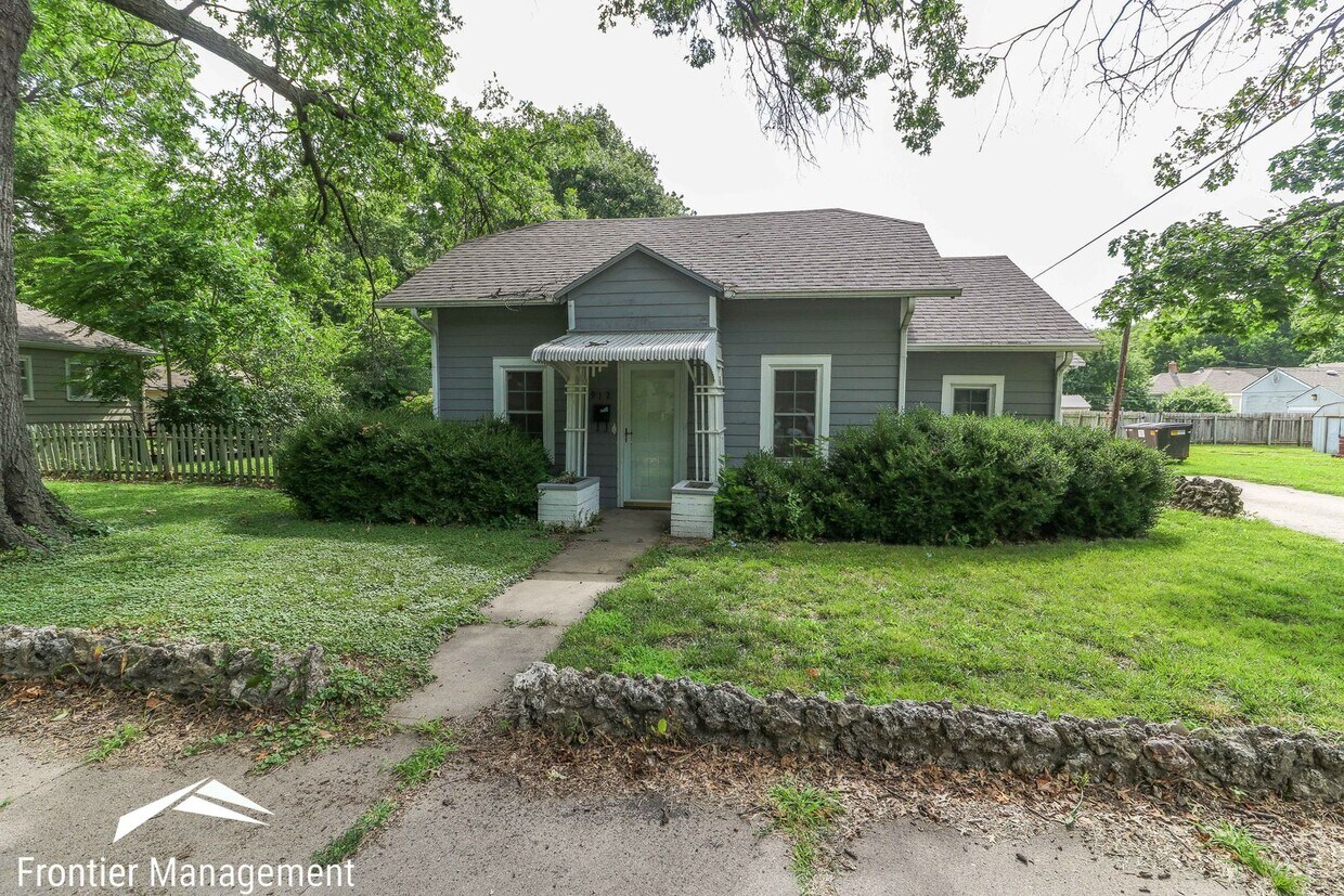 Foto principal - Adorable Single Family Home!