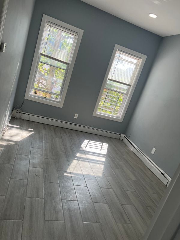 Building Photo - 385 Highland Ave