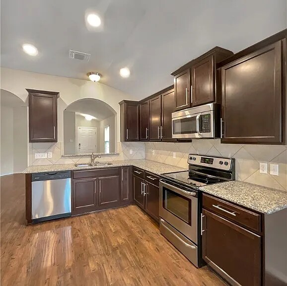 Primary Photo - 1430 Amber Dawn Dr