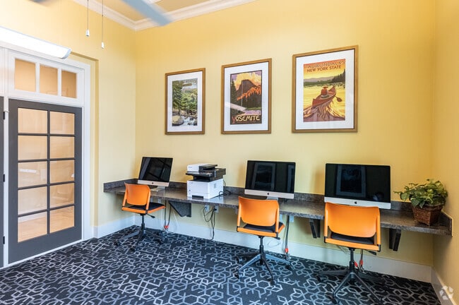 Computer Lounge - Eight 99 at Hazelwood