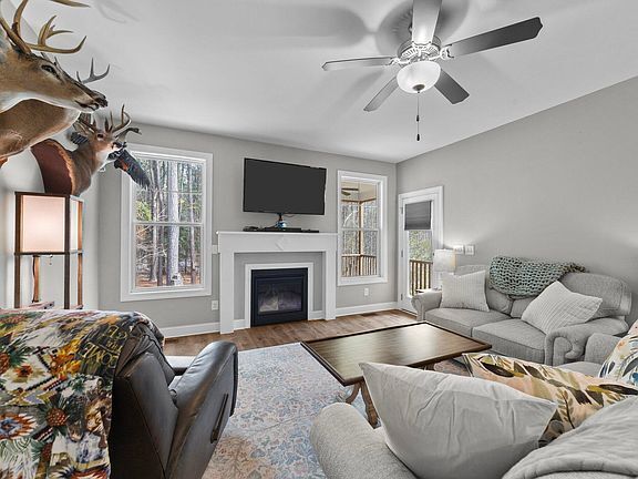 Building Photo - Build Equity While Leasing - Lease and Own...